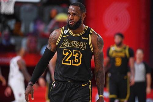 詹姆斯生涯爆料最新消息,揭秘篮球巨星背后的故事与抉择  第3张